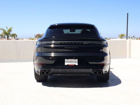 New 2026 Porsche Cayenne GTS AWD/4WD image 10