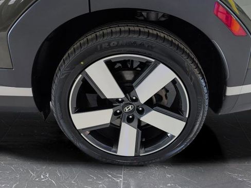 Used 2024 Hyundai Santa Fe Limited AWD/4WD image 45