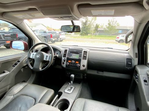 Used 2020 Nissan Frontier PRO-4X w/ Pro-4x Utility Package AWD/4WD image 30