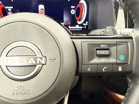 Used 2023 Nissan Pathfinder Platinum w/ Cargo Package AWD/4WD image 12