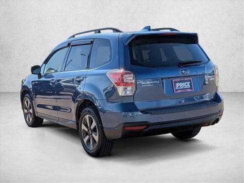 Used 2017 Subaru Forester 2.5i Premium w/ All-Weather Package image 9