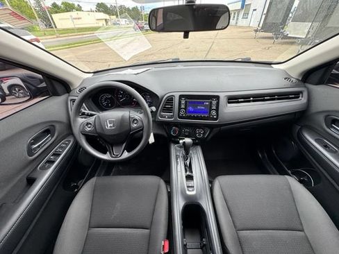 Used 2022 Honda HR-V LX image 16