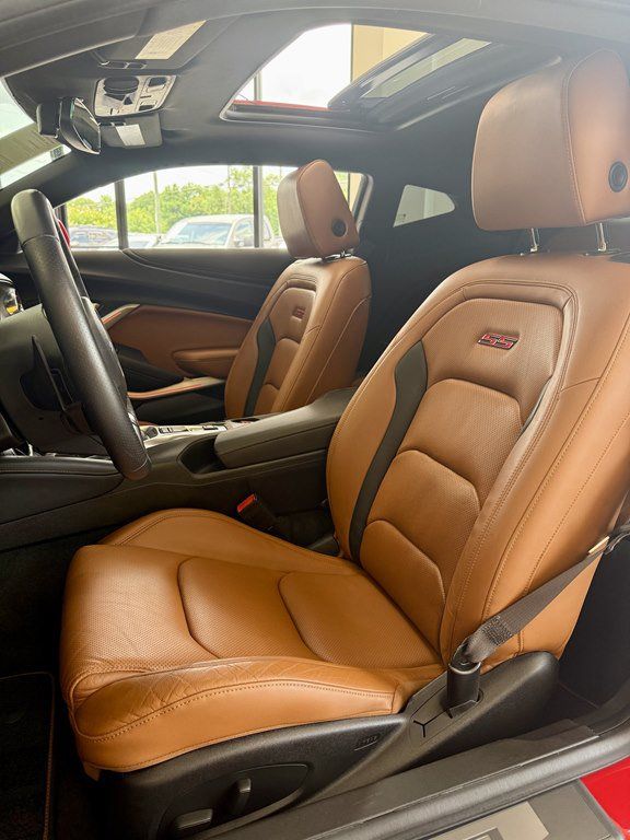 Used 2016 Chevrolet Camaro SS RWD image 14