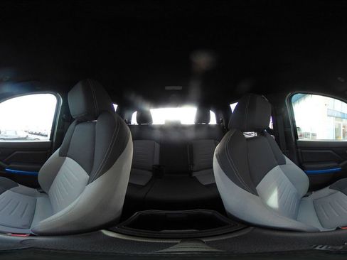 Used 2025 Toyota Tacoma TRD Off-Road image 41