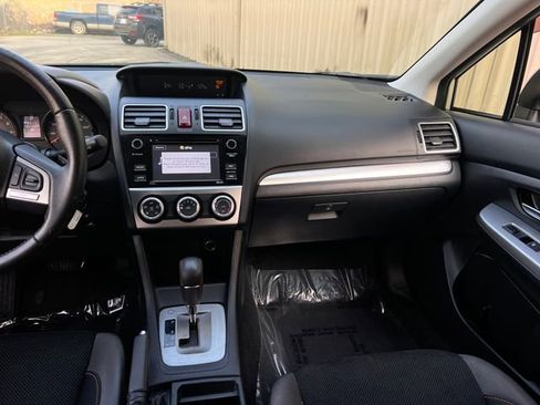 Used 2017 Subaru Crosstrek 2.0i Premium w/ Popular Package #2 image 14