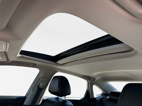 Used 2023 Honda Civic Touring image 21