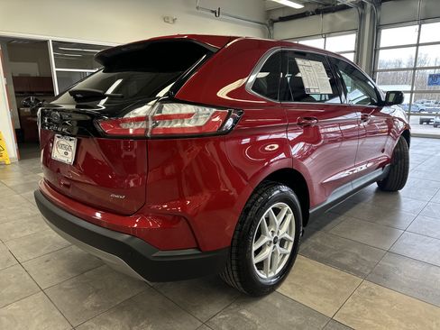 Used 2023 Ford Edge SEL w/ Convenience Package image 13