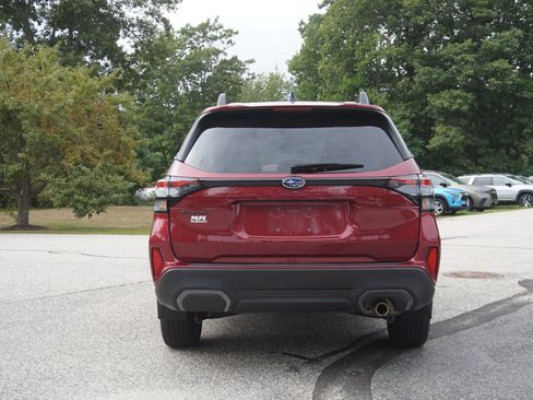 Used 2025 Subaru Forester Limited AWD/4WD image 6