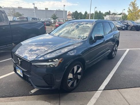 Used 2025 Volvo XC60 T8 Plus w/ Protection Package Premier AWD/4WD image 2