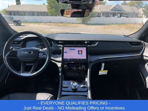 New 2024 Jeep Grand Cherokee Overland image 19