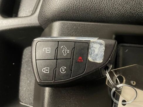 Certified 2024 Chevrolet Silverado 1500 Custom image 23