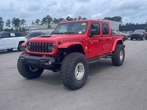 Used 2025 Jeep Gladiator Mojave AWD/4WD image 3