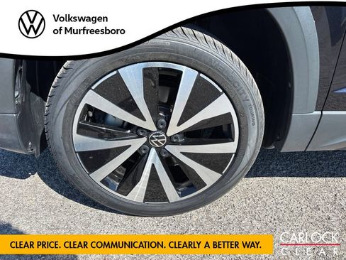 Certified 2023 Volkswagen Taos SE FWD image 10