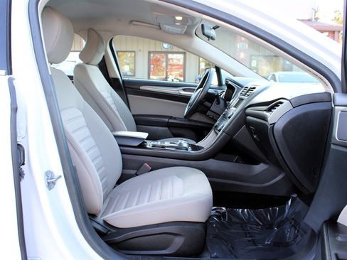 Used 2018 Ford Fusion S image 16