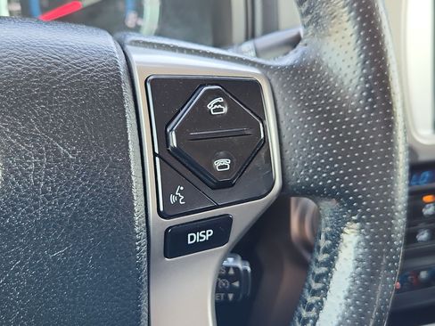Used 2018 Toyota 4Runner Limited AWD/4WD image 21