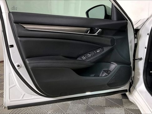 Used 2019 Honda Accord LX image 22