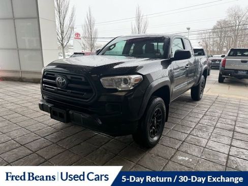 Used 2019 Toyota Tacoma SR w/ SX Package image 17