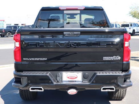 Used 2021 Chevrolet Silverado 1500 High Country w/ Safety Package II image 6