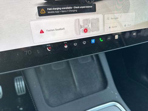 Used 2023 Tesla Model Y Performance image 11