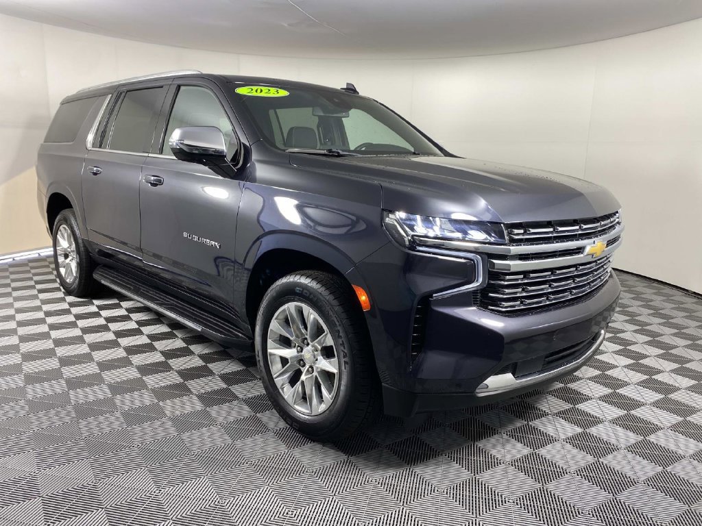 Used 2023 Chevrolet Suburban Premier AWD/4WD image 1