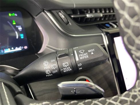 New 2025 Jeep Grand Cherokee Overland w/ Luxury Tech Group IV image 12