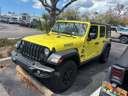 Used 2023 Jeep Wrangler Willys image 2