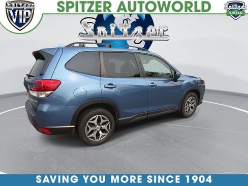 Used 2023 Subaru Forester Premium AWD/4WD image 9