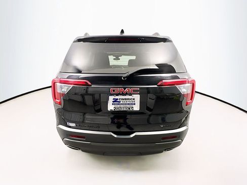 Used 2023 GMC Acadia SLE image 6