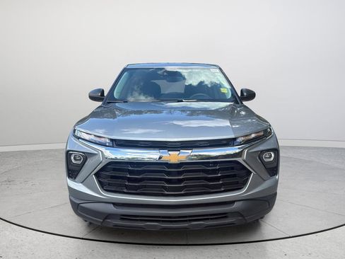 Used 2026 Chevrolet TrailBlazer LS FWD image 3