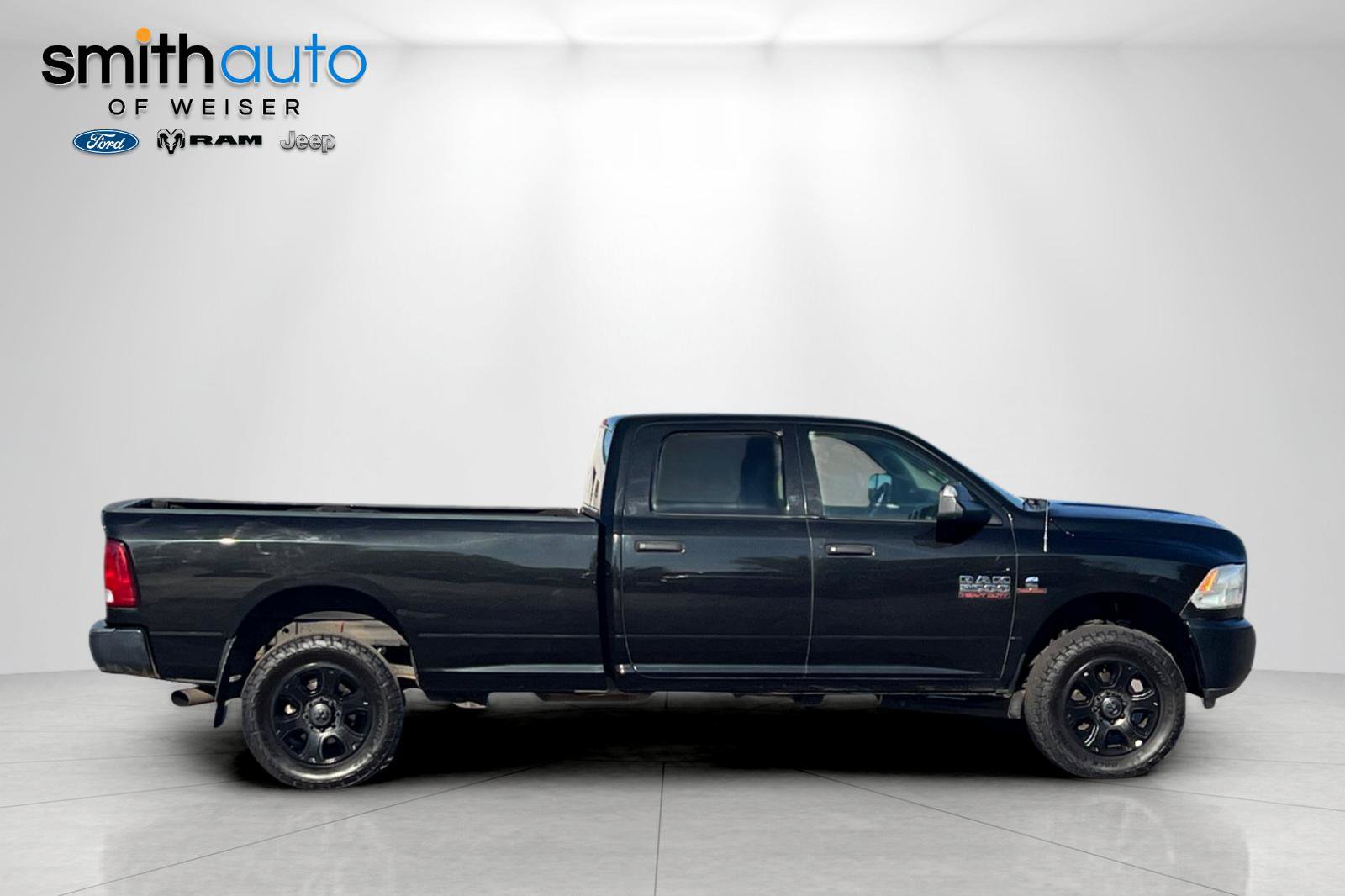 Used 2017 RAM 2500 Tradesman w/ Protection Group AWD/4WD image 3