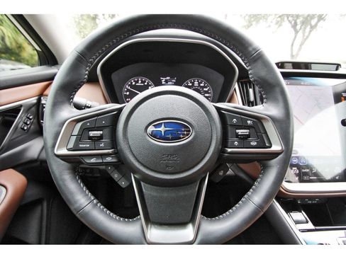 Used 2022 Subaru Outback Touring AWD/4WD image 13
