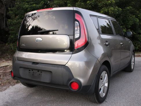 Used 2016 Kia Soul image 12