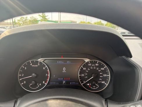 Used 2025 Nissan Altima 2.5 SV FWD image 35