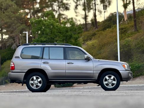 Used 2003 Toyota Land Cruiser image 12