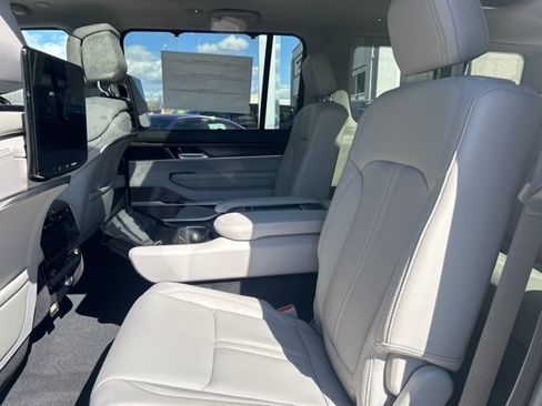 New 2024 Jeep Grand Wagoneer Series I w/ Rear Seat Video Group 1 AWD/4WD image 9