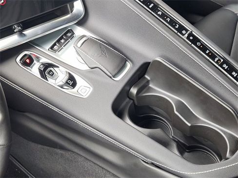 Used 2021 Chevrolet Corvette Stingray Preferred Cpe w/ Z51 Performance Package RWD image 24