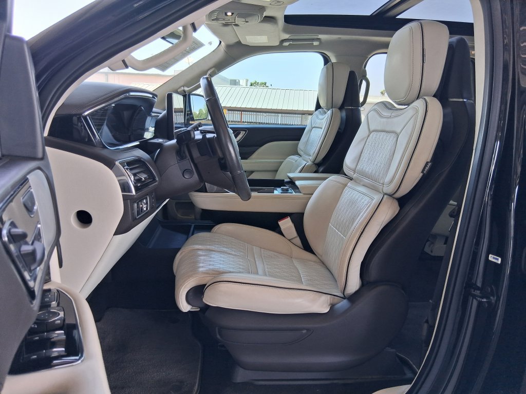 Used 2023 Lincoln Navigator L Black Label AWD/4WD image 20