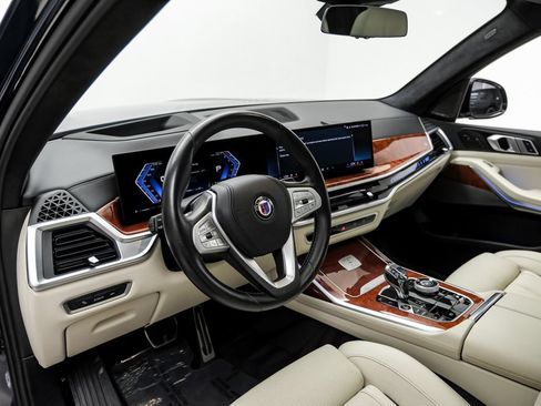 Used 2024 BMW ALPINA XB7 AWD/4WD image 7