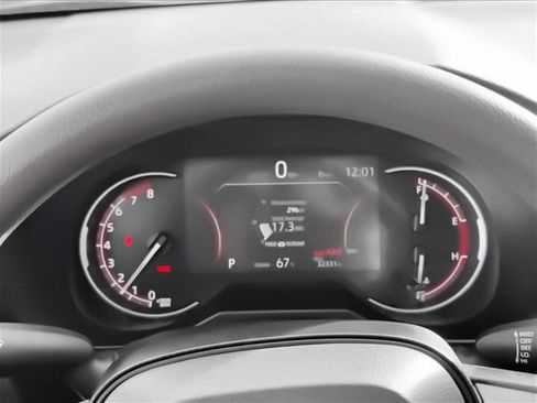 Used 2025 Toyota RAV4 XLE AWD/4WD image 12