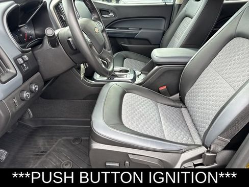 Used 2022 Chevrolet Colorado Z71 w/ Z71 Midnight Edition AWD/4WD image 10