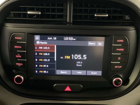 Used 2021 Kia Soul S FWD image 18