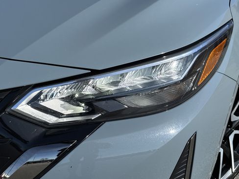 Used 2024 Nissan Sentra SR image 6