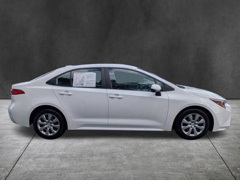 Used 2024 Toyota Corolla LE FWD image 3