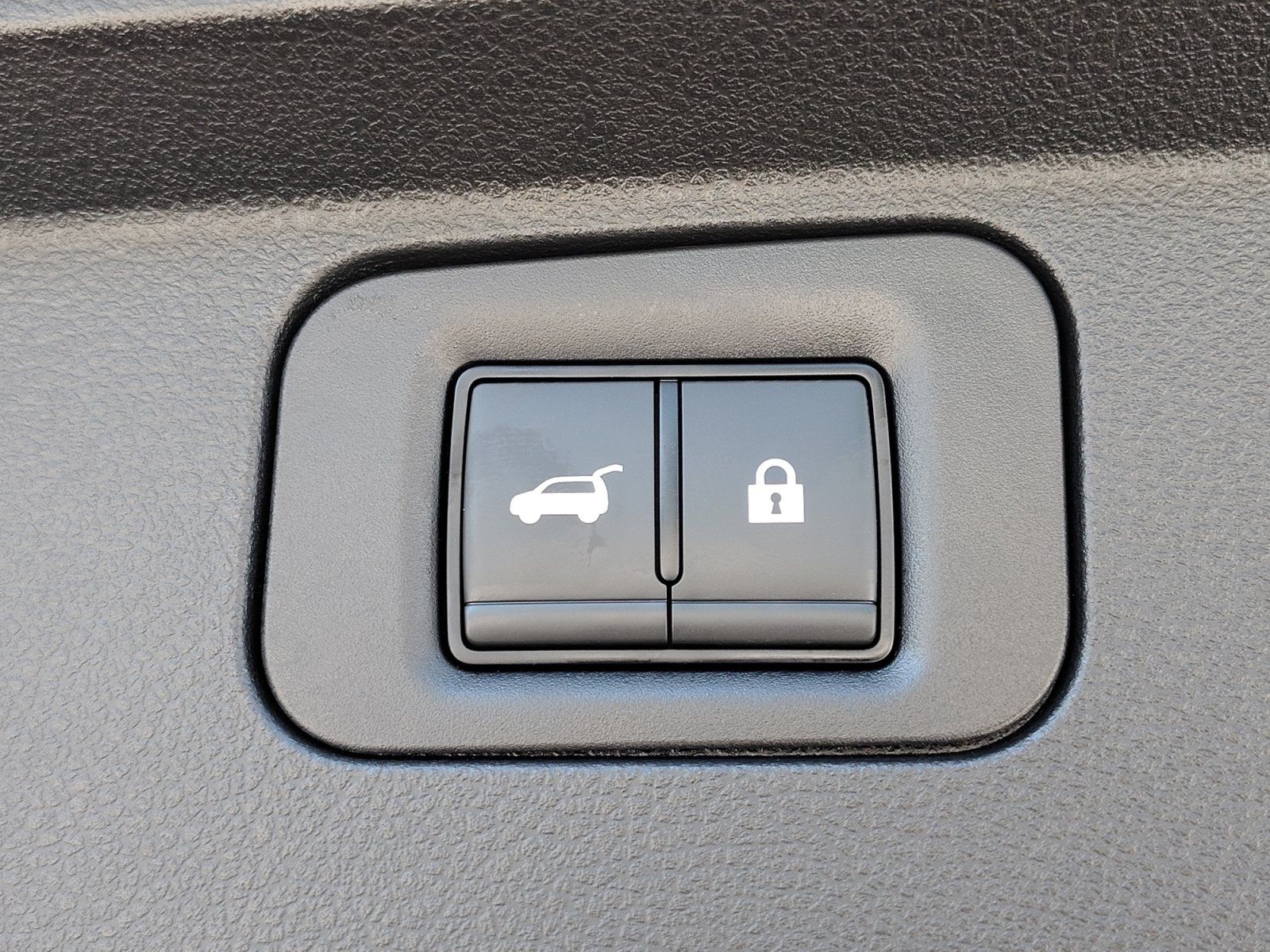 Used 2026 Nissan Armada SL w/ Captain's Chari Seat Package RWD image 37