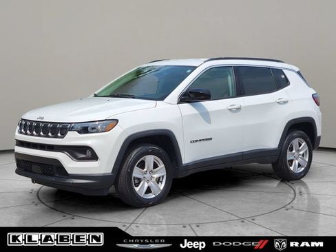 Certified 2022 Jeep Compass Latitude w/ Convenience Group AWD/4WD image 1