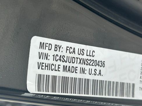 Used 2022 Jeep Wagoneer Series III image 56