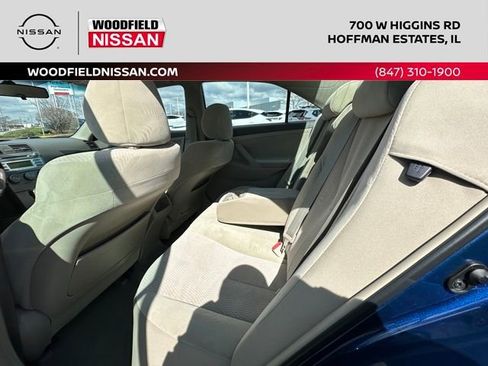 Used 2011 Toyota Camry LE image 30