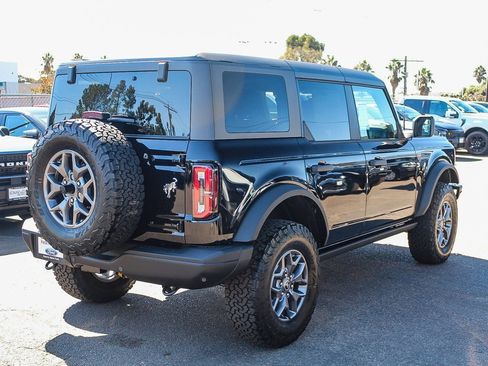 New 2025 Ford Bronco Badlands image 8