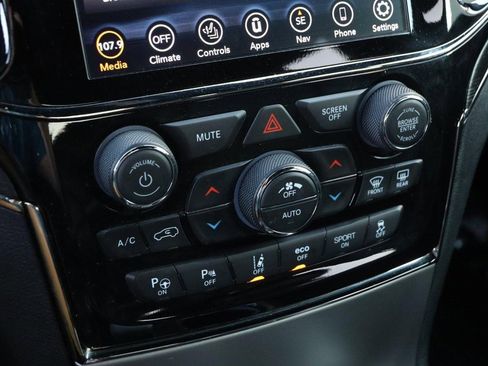 Used 2021 Jeep Grand Cherokee High Altitude image 18