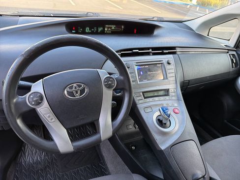 Used 2013 Toyota Prius Two image 7